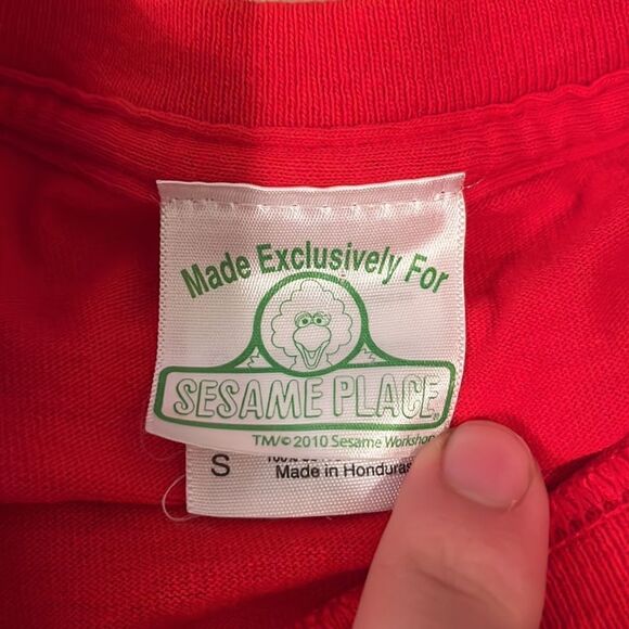 BOYS ELMO SHIRT SIZE SMALL - Picture 7 of 10